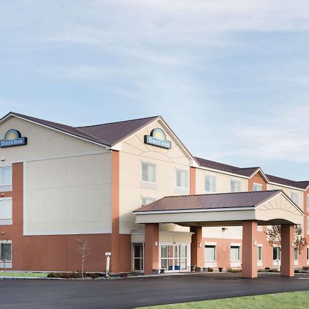 Days Inn By Wyndham Watertown Fort Drum Evans Mills Exteriér fotografie