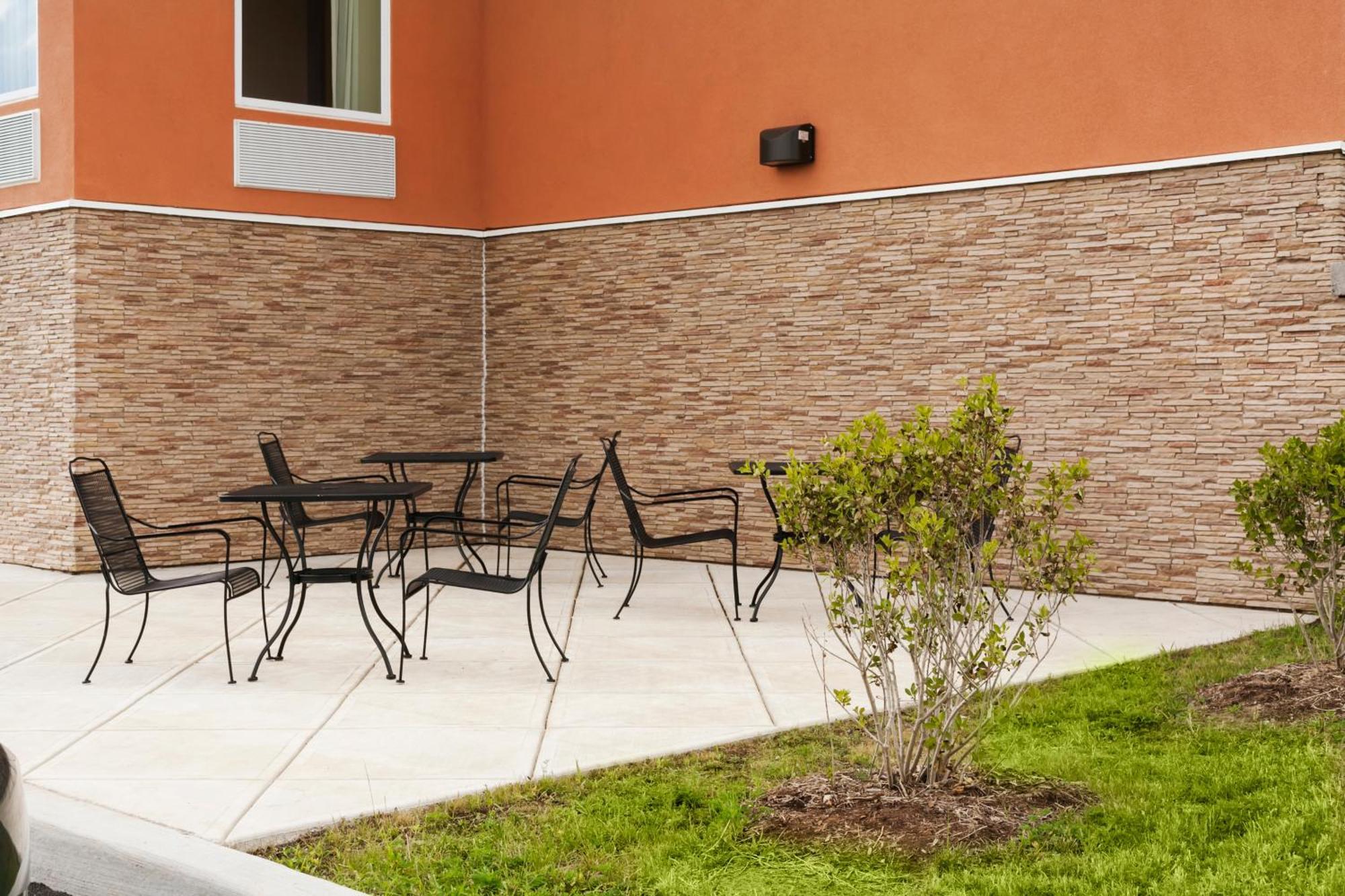 Days Inn By Wyndham Watertown Fort Drum Evans Mills Exteriér fotografie