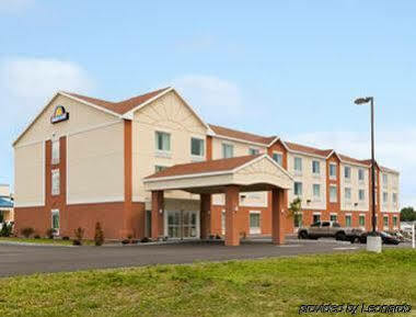 Days Inn By Wyndham Watertown Fort Drum Evans Mills Exteriér fotografie