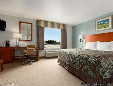 Days Inn By Wyndham Watertown Fort Drum Evans Mills Exteriér fotografie